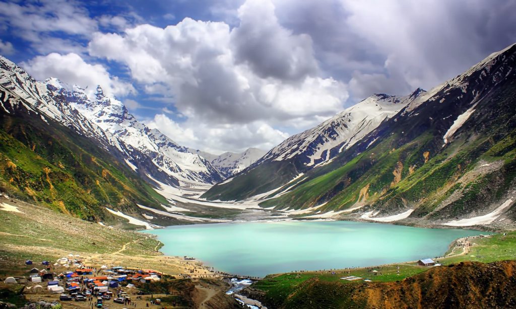 1669382463.saiful-malook-1024x614